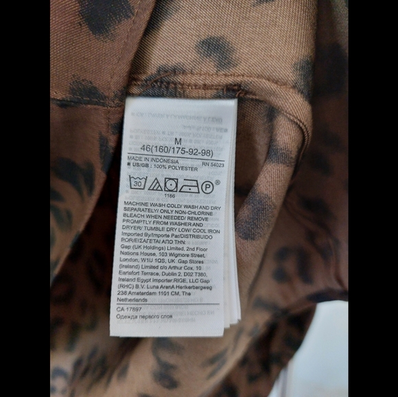 Banana Republic leopard print blouse - Picture 6 of 6